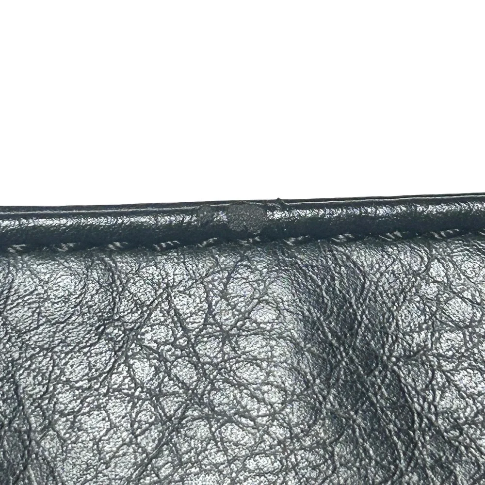 Relic Black Faux Leather Crossbody Purse Shoulder Bag Two Zip‎ Pockets Travel